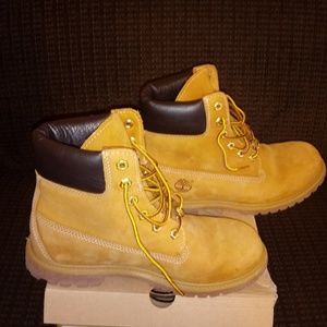 Size 9 Timberland Womens Boot